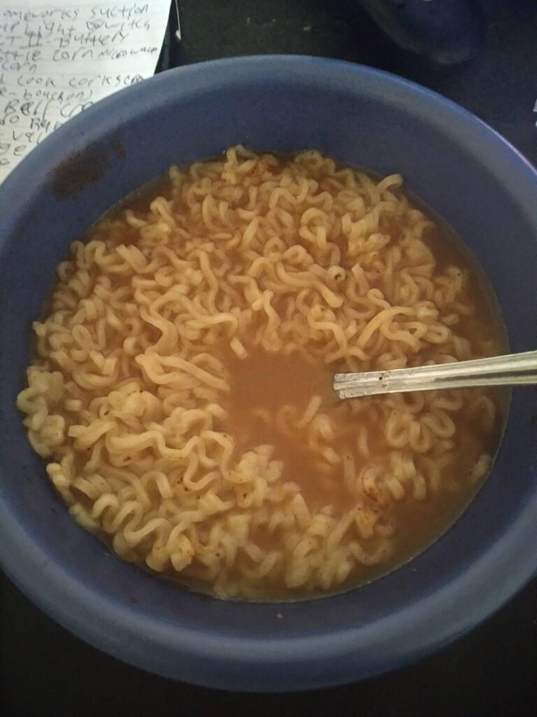 라멘 (ラーメン)