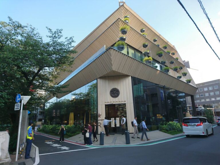 스타벅스 리저브 로스터리 도쿄 (スターバックス リザーブ ロースタリー 東京)